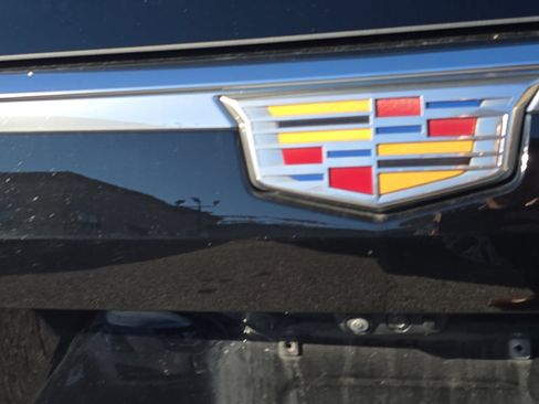 Used 2023 Cadillac Escalade ESV Premium Luxury image 7