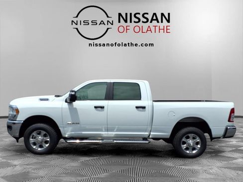 Used 2024 RAM 2500 Big Horn AWD/4WD image 20