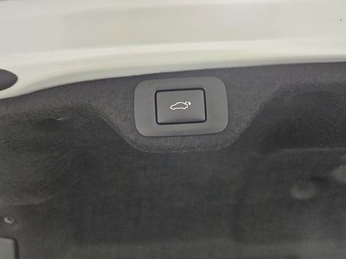 Used 2025 Lexus ES 350 w/ Premium Package image 14