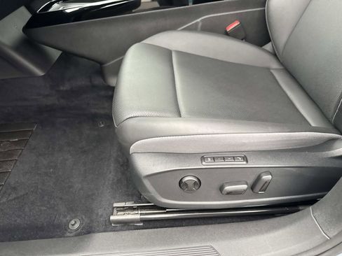 Certified 2024 Volkswagen ID.4 S image 14