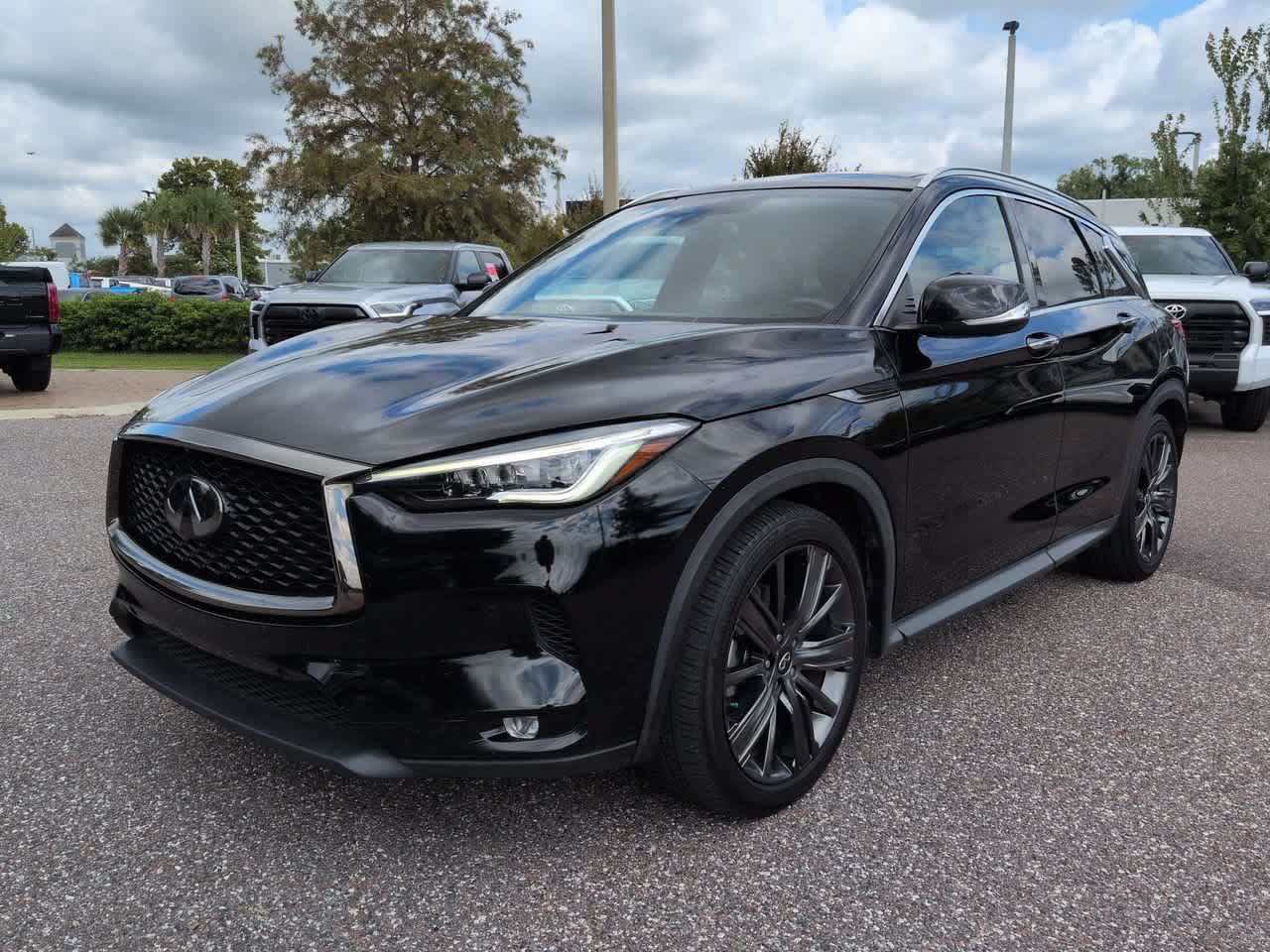 Used 2020 INFINITI QX50 Essential w/ Edition 30 Package AWD/4WD image 2