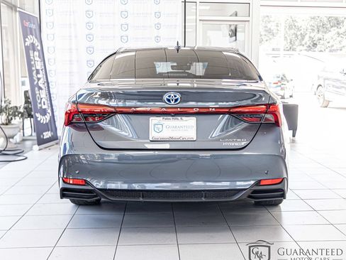 Used 2019 Toyota Avalon Limited w/ Advanced Safety Package FWD image 13
