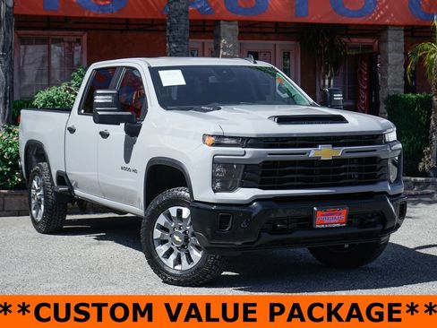 Used 2025 Chevrolet Silverado 2500 Custom w/ Custom Value Package RWD image 2