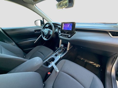 Used 2024 Toyota Corolla Cross LE FWD image 30