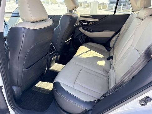 Used 2021 Subaru Outback Limited image 23