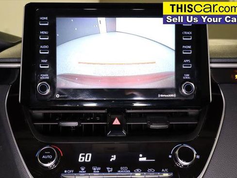 Used 2021 Toyota Corolla LE FWD image 18