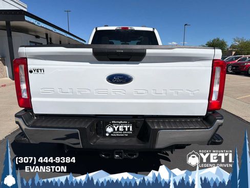 Used 2024 Ford F250 XLT w/ FX4 Off-Road Package AWD/4WD image 4