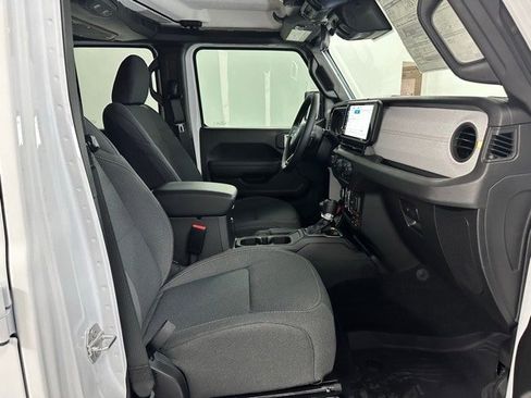 New 2024 Jeep Wrangler Unlimited Sport image 11