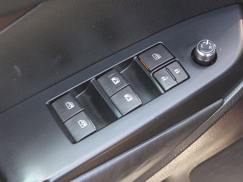 Used 2015 Toyota Highlander XLE AWD/4WD image 22