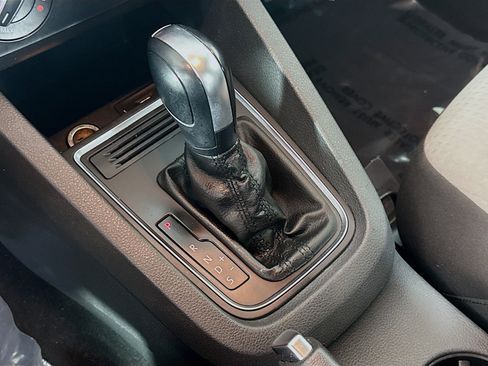 Used 2018 Volkswagen Jetta S FWD image 20