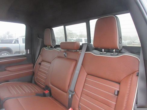 New 2026 GMC Sierra 2500 Denali Ultimate image 15