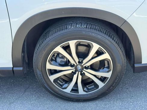 Used 2023 Subaru Forester Limited AWD/4WD image 6
