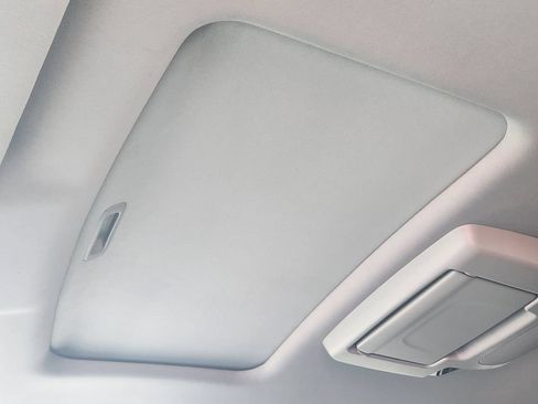 Used 2019 Honda Pilot Touring image 13
