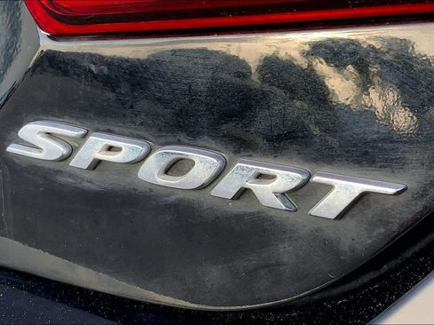 Used 2021 Honda Accord Sport image 10