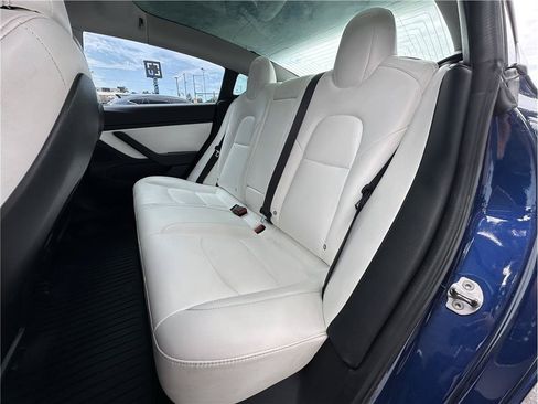 Used 2018 Tesla Model 3 Performance AWD/4WD image 16
