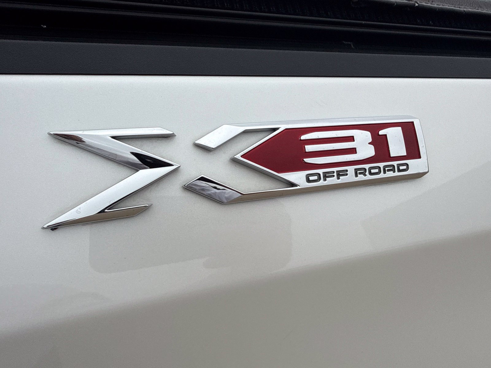 Used 2020 GMC Sierra 1500 SLT w/ SLT Premium Package AWD/4WD image 6