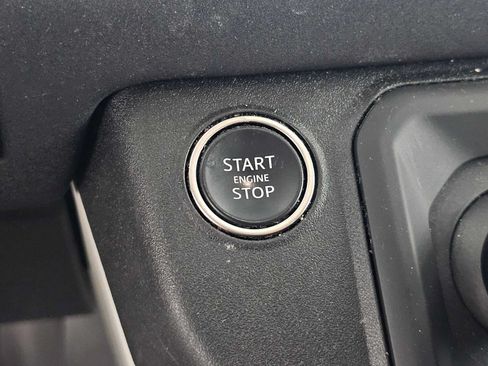 Used 2023 Land Rover Defender 110 S AWD/4WD image 31
