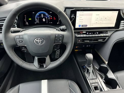 New 2026 Toyota Camry Hybrid w/ Multimedia Upgrade Package image 12