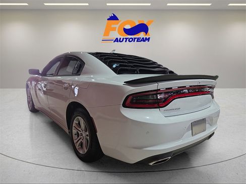 Used 2023 Dodge Charger SXT image 3