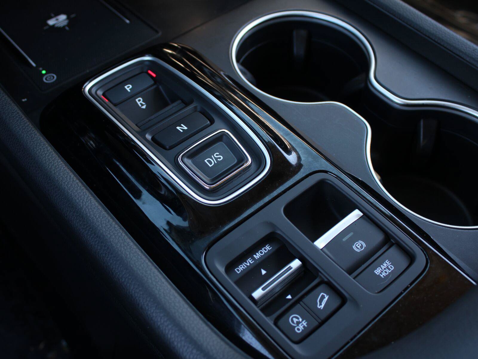Certified 2024 Honda Pilot Touring image 15