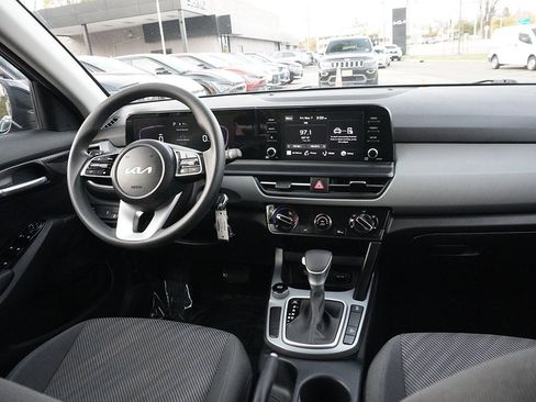 Used 2024 Kia Seltos LX image 34