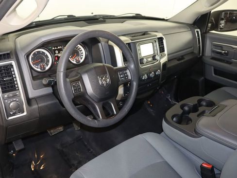 Used 2019 RAM 1500 Classic SLT image 17