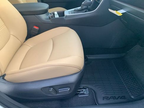 New 2025 Toyota RAV4 Limited image 16