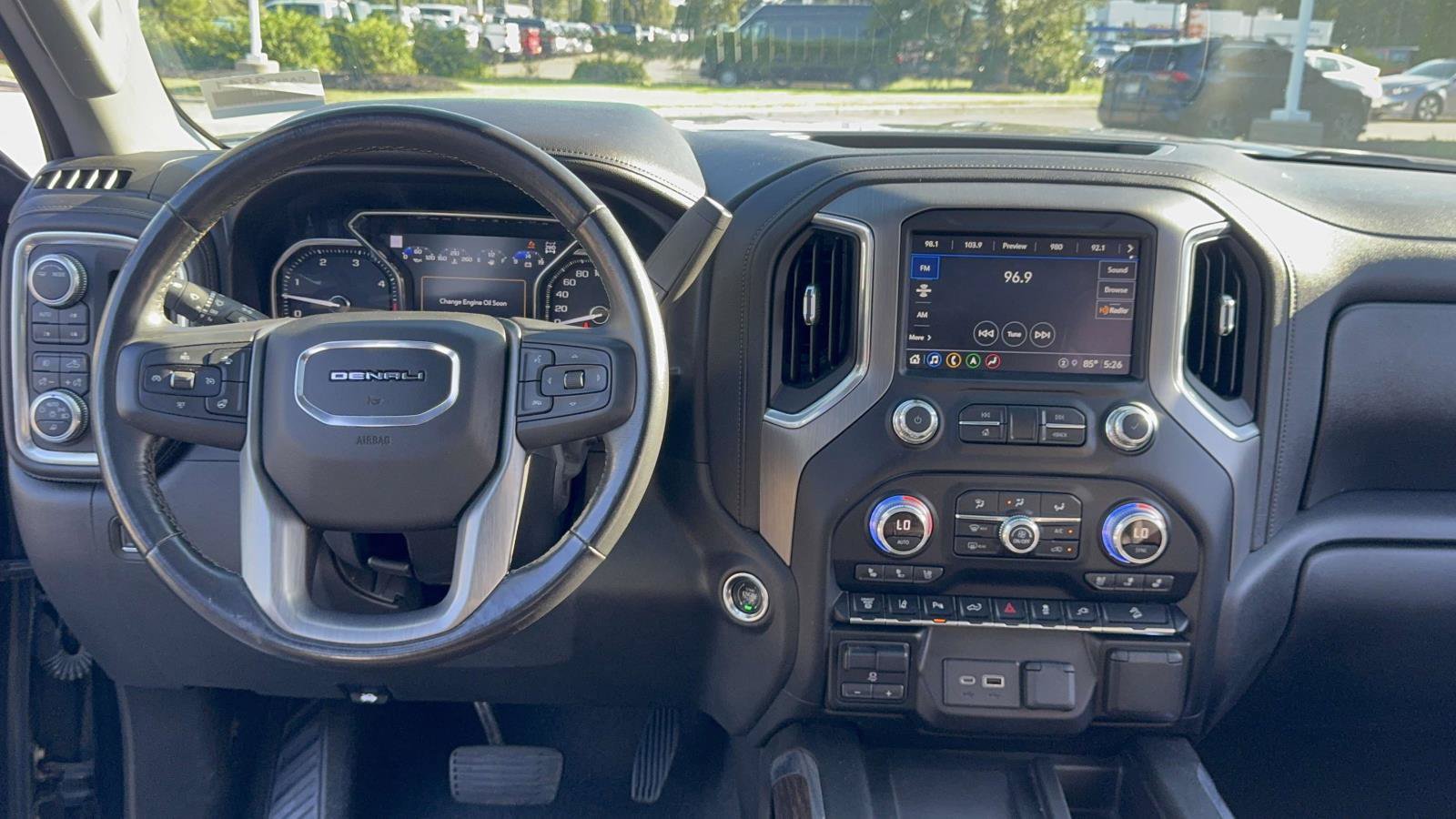 Used 2021 GMC Sierra 2500 Denali w/ Denali Ultimate Package AWD/4WD image 16