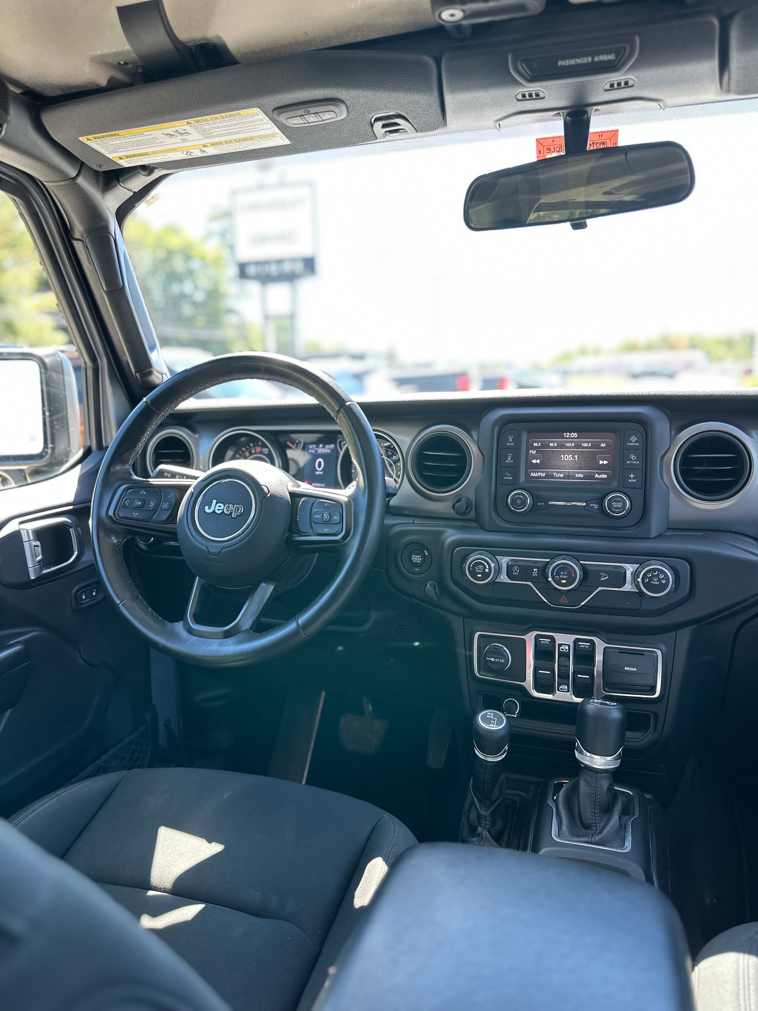 Used 2018 Jeep Wrangler Unlimited Sport S AWD/4WD image 9