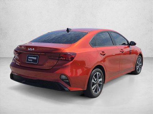 Used 2023 Kia Forte LXS w/ LXS Technology Package FWD image 6