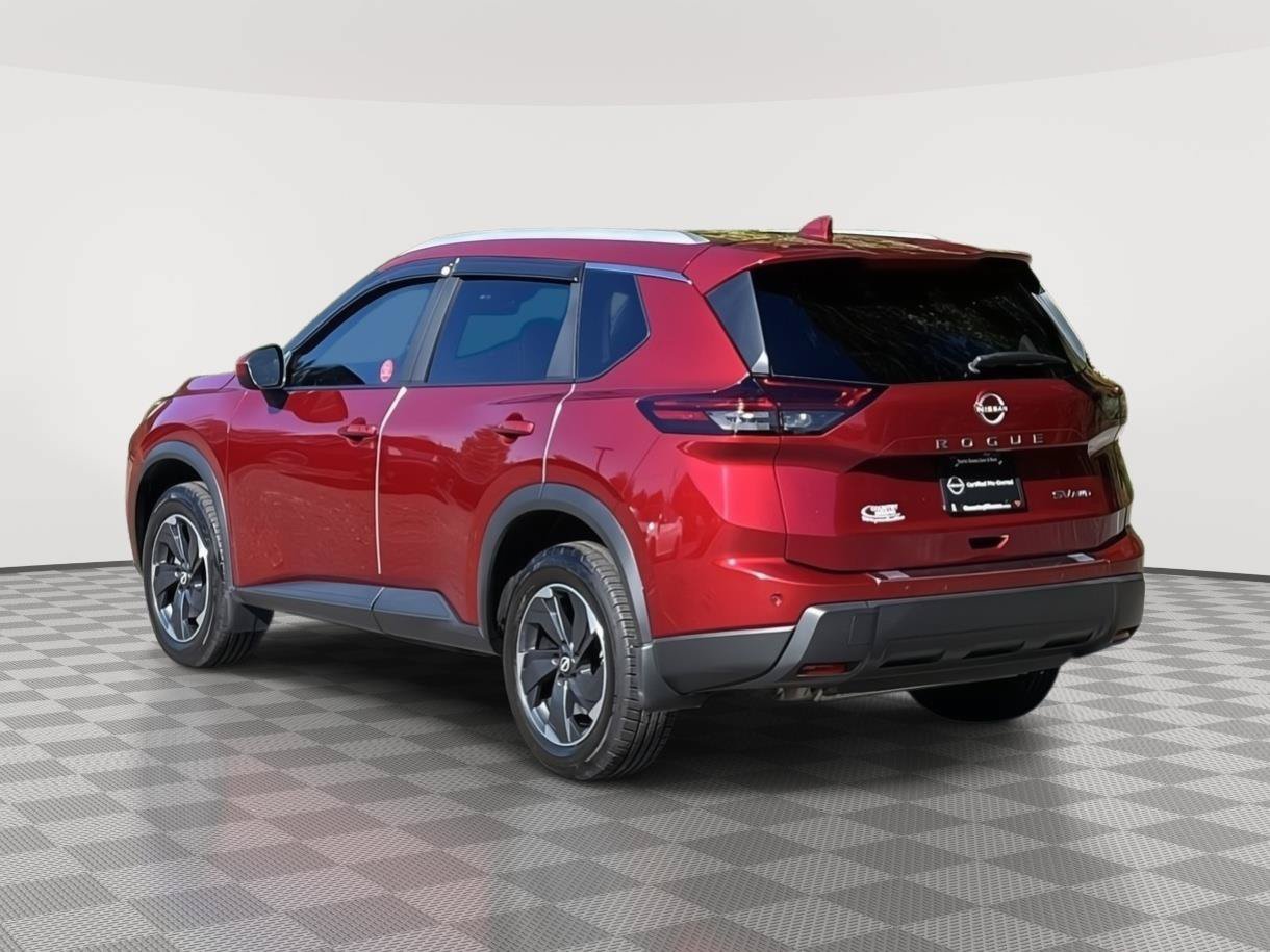 Used 2024 Nissan Rogue SV w/ SV Premium Package AWD/4WD image 7