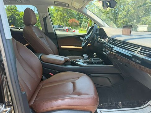 Used 2018 Audi Q7 3.0T Prestige AWD/4WD image 19