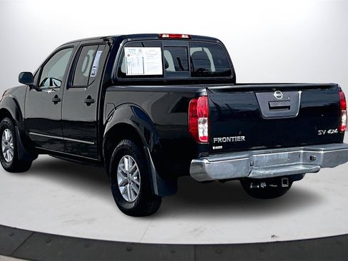 Used 2019 Nissan Frontier SV image 7