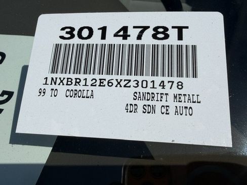 Used 1999 Toyota Corolla CE FWD image 21