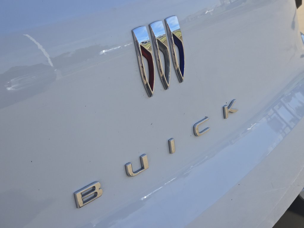 Used 2024 Buick Encore GX Preferred w/ Comfort Package FWD image 31