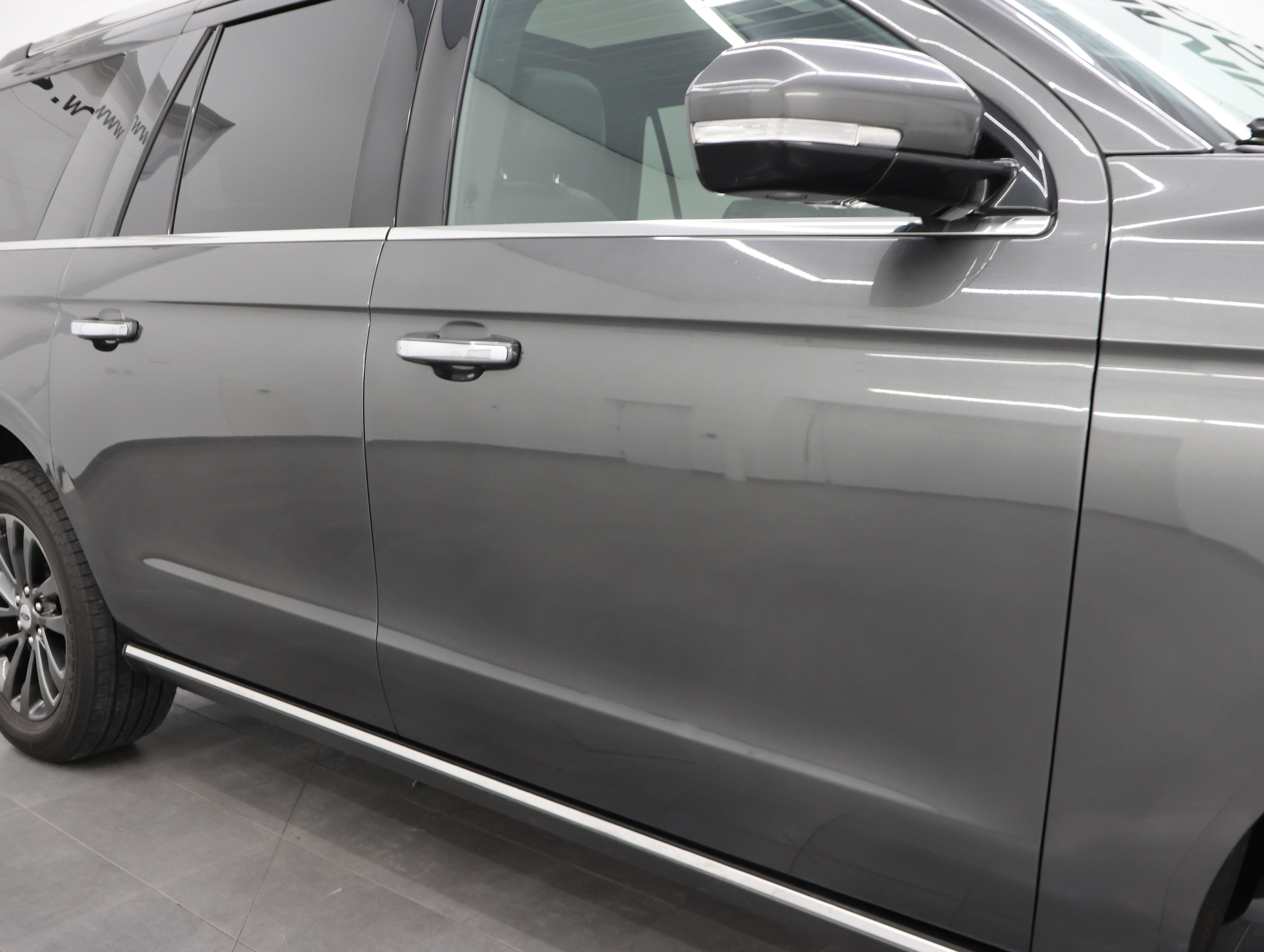 Used 2021 Ford Expedition Max Limited AWD/4WD image 25