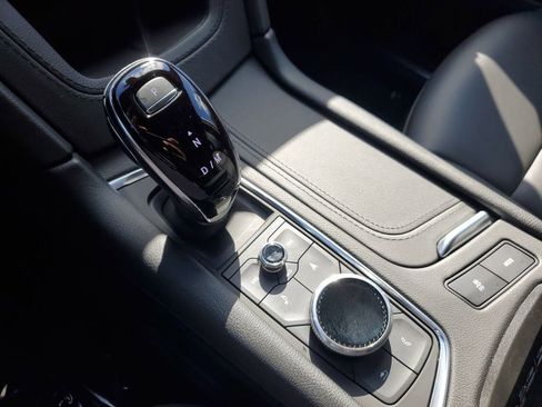 Certified 2025 Cadillac XT5 Premium Luxury w/ LPO, Floor Liner Package image 28