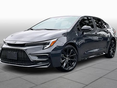 Used 2026 Toyota Corolla SE image 1