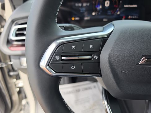 New 2026 Chevrolet Traverse Z71 w/ Driver Confidence Package AWD/4WD image 37