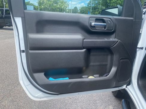 Certified 2024 GMC Sierra 2500 Pro w/ Convenience Package image 12