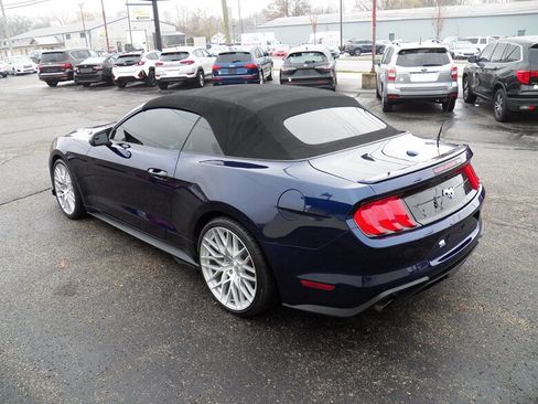 Used 2018 Ford Mustang Premium w/ Equipment Group 201A image 6