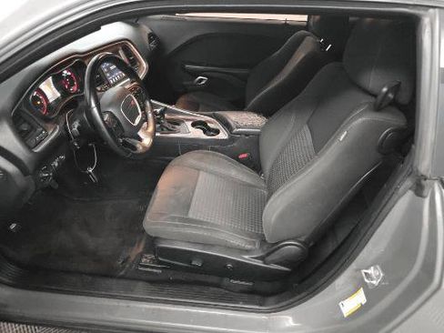 Used 2019 Dodge Challenger SXT w/ Blacktop Package image 21