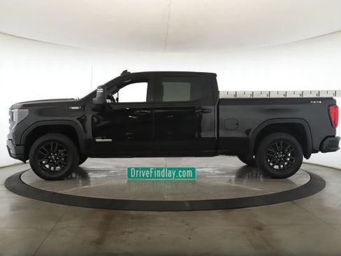 Used 2025 GMC Sierra 1500 Elevation w/ Preferred Package image 9