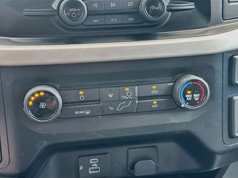 Used 2023 Ford F150 XLT AWD/4WD image 15