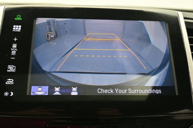 Used 2016 Honda Pilot Touring image 22