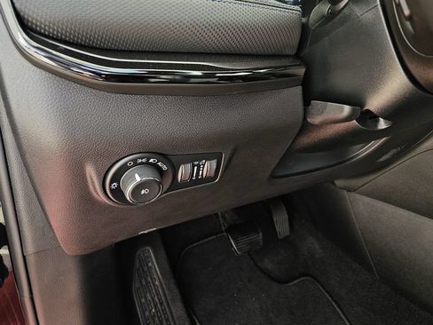 New 2026 Jeep Compass Latitude AWD/4WD image 14