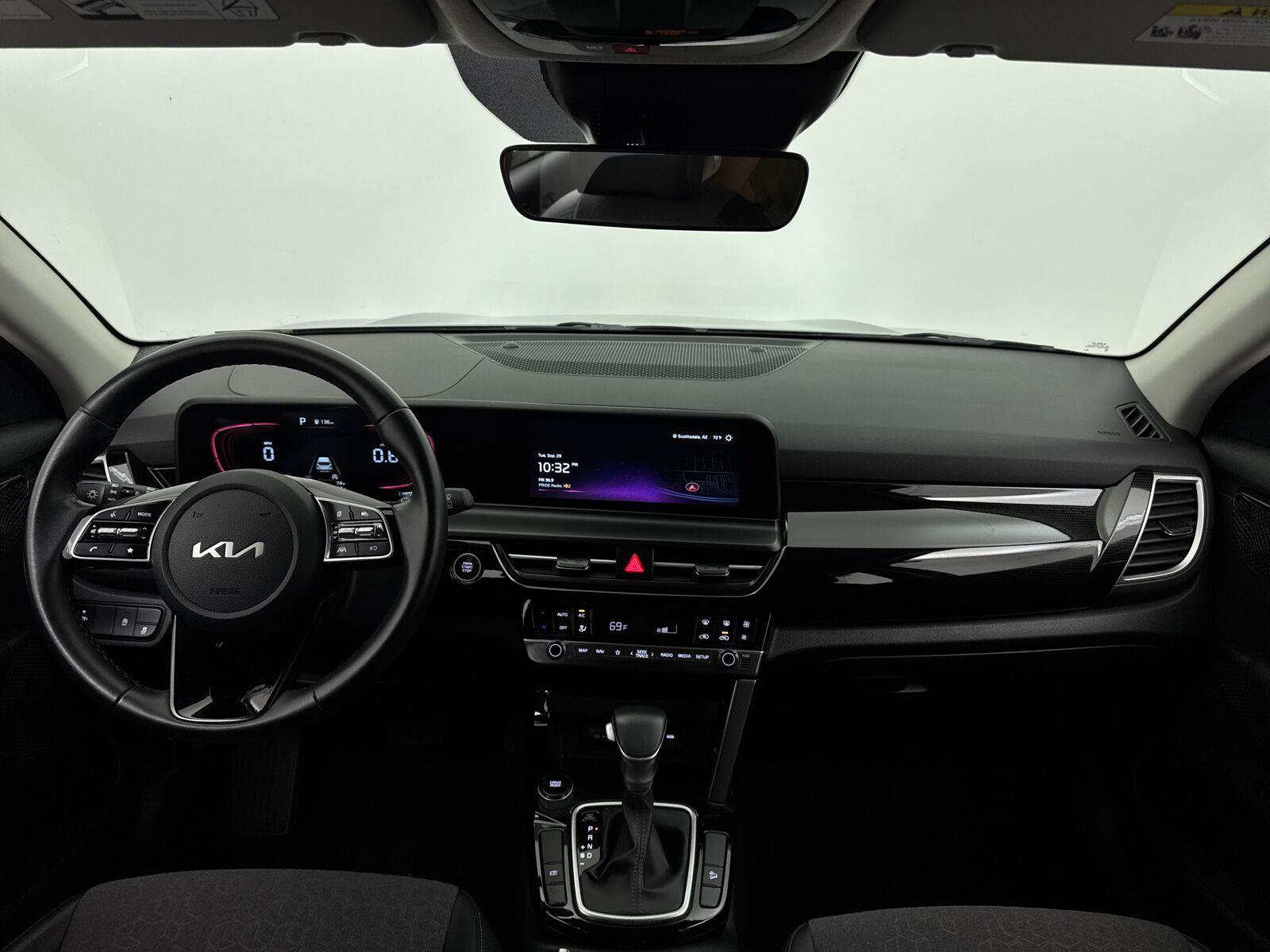 Used 2025 Kia Seltos S FWD image 21