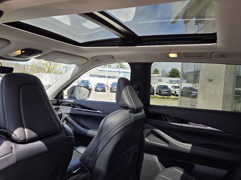 Certified 2023 INFINITI QX60 Pure image 12