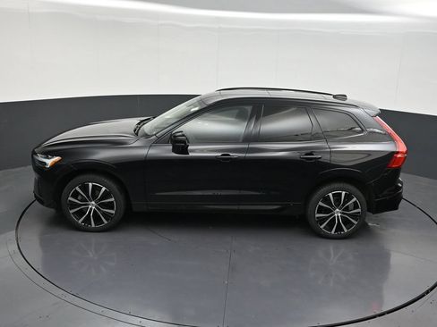 Used 2024 Volvo XC60 B5 Plus AWD/4WD image 16