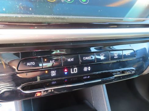 Used 2023 Chevrolet Bolt LT w/ Driver Confidence Package FWD image 33